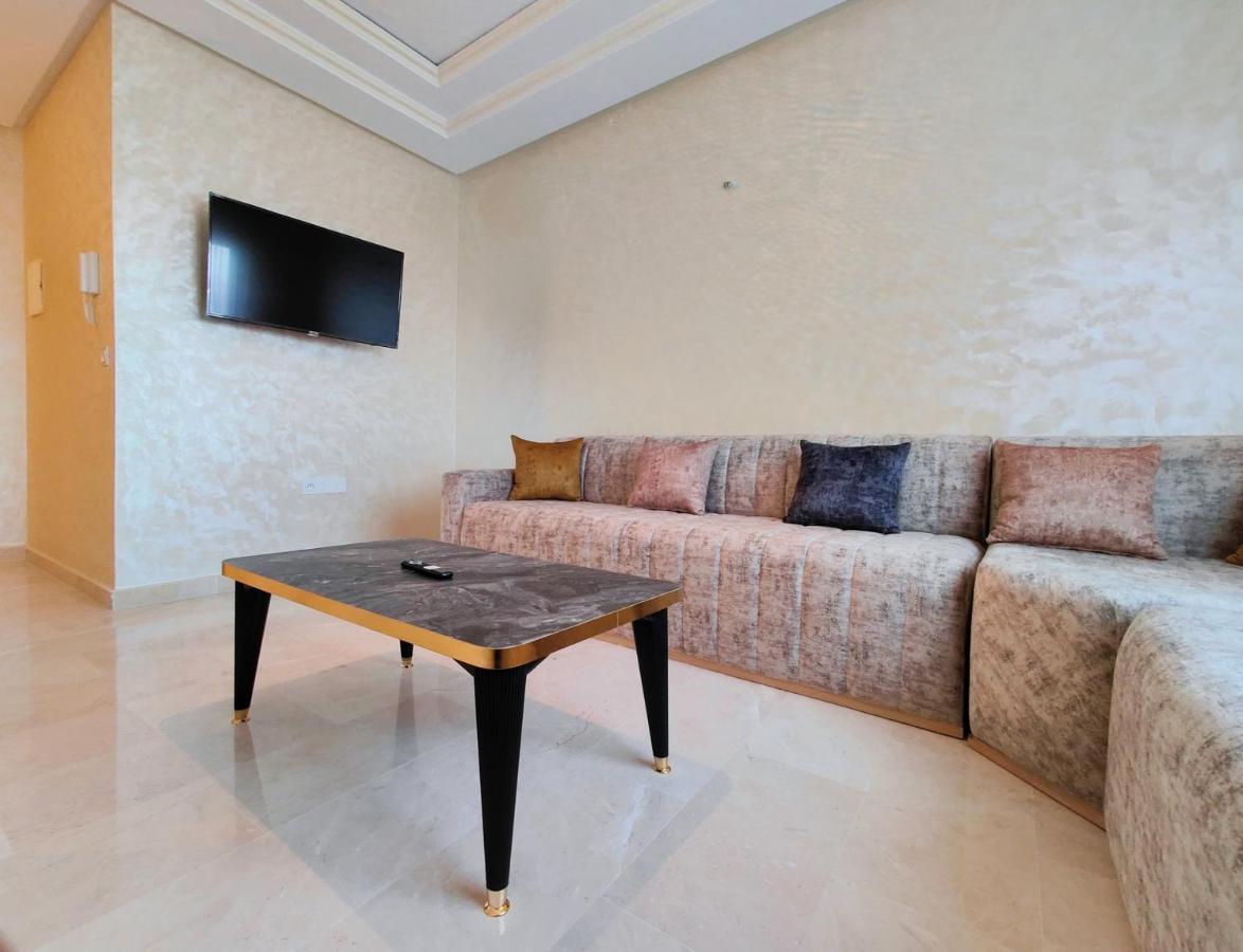 Appartment In Tanger City Center - 5Min To The Beach - Free Parking Buitenkant foto