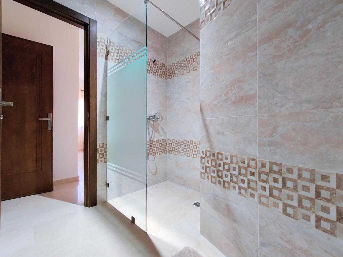 Appartment In Tanger City Center - 5Min To The Beach - Free Parking Buitenkant foto